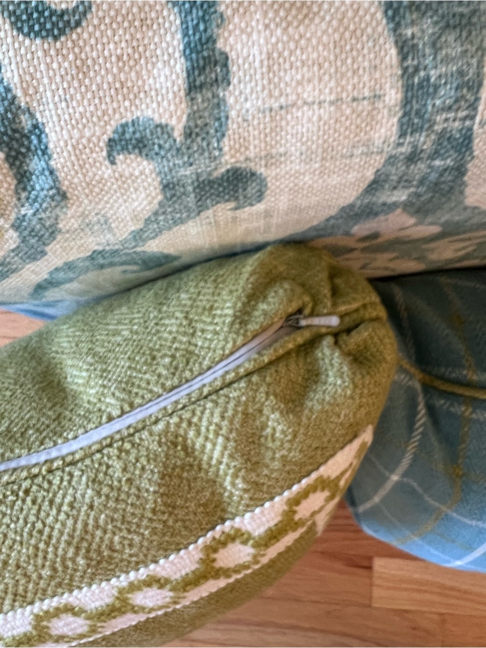 Accent Pillows - Picture 4 of 5